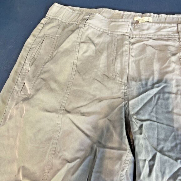EILEEN FISHER Pants Size Medium Capris Cuff Crop Lightweight Zip Beige Cream - Picture 3 of 8